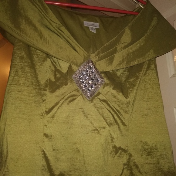 Top - Picture 4 of 4